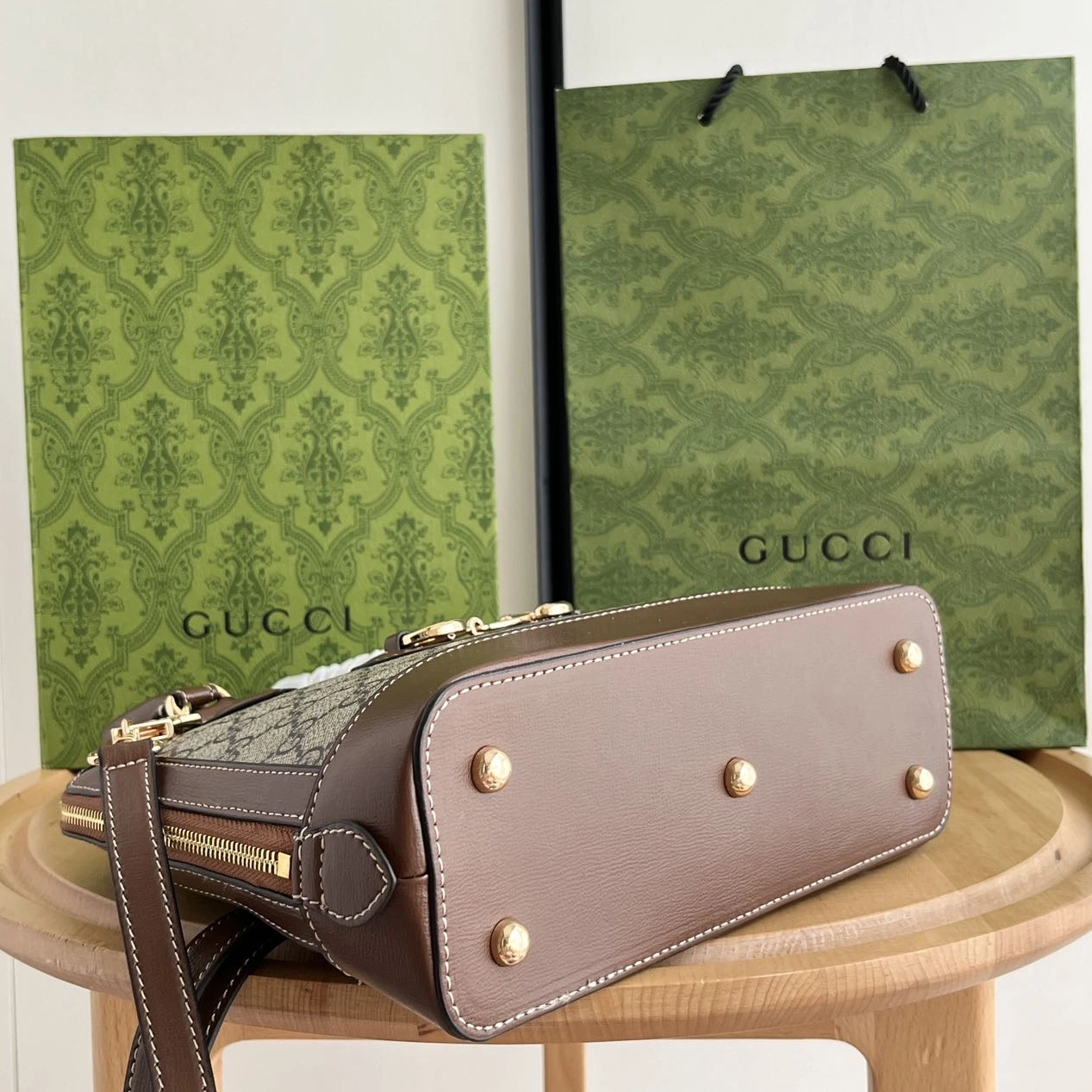 Gucci AAA Quality Handbags For Women Trendy 4263