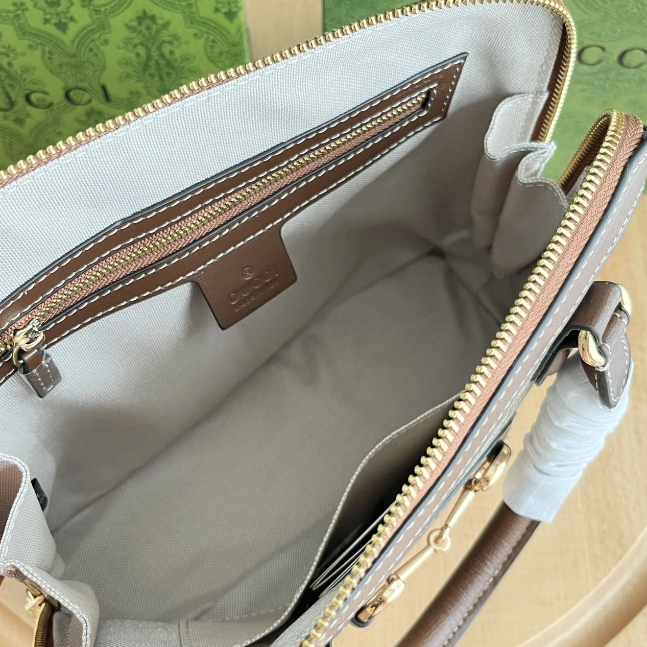 Gucci AAA Quality Handbags For Women Trendy 4263
