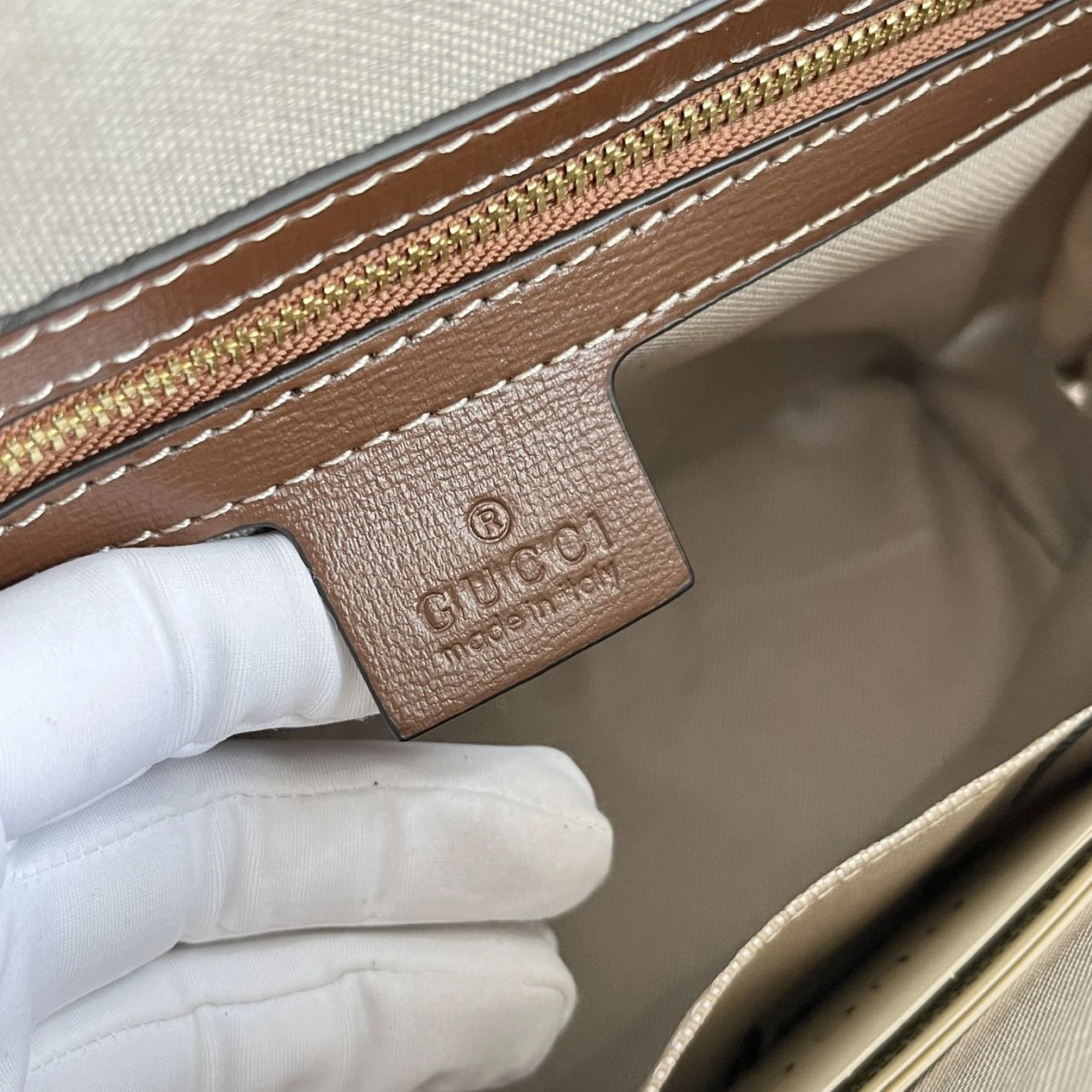 Gucci AAA Quality Handbags For Women Trendy 4263