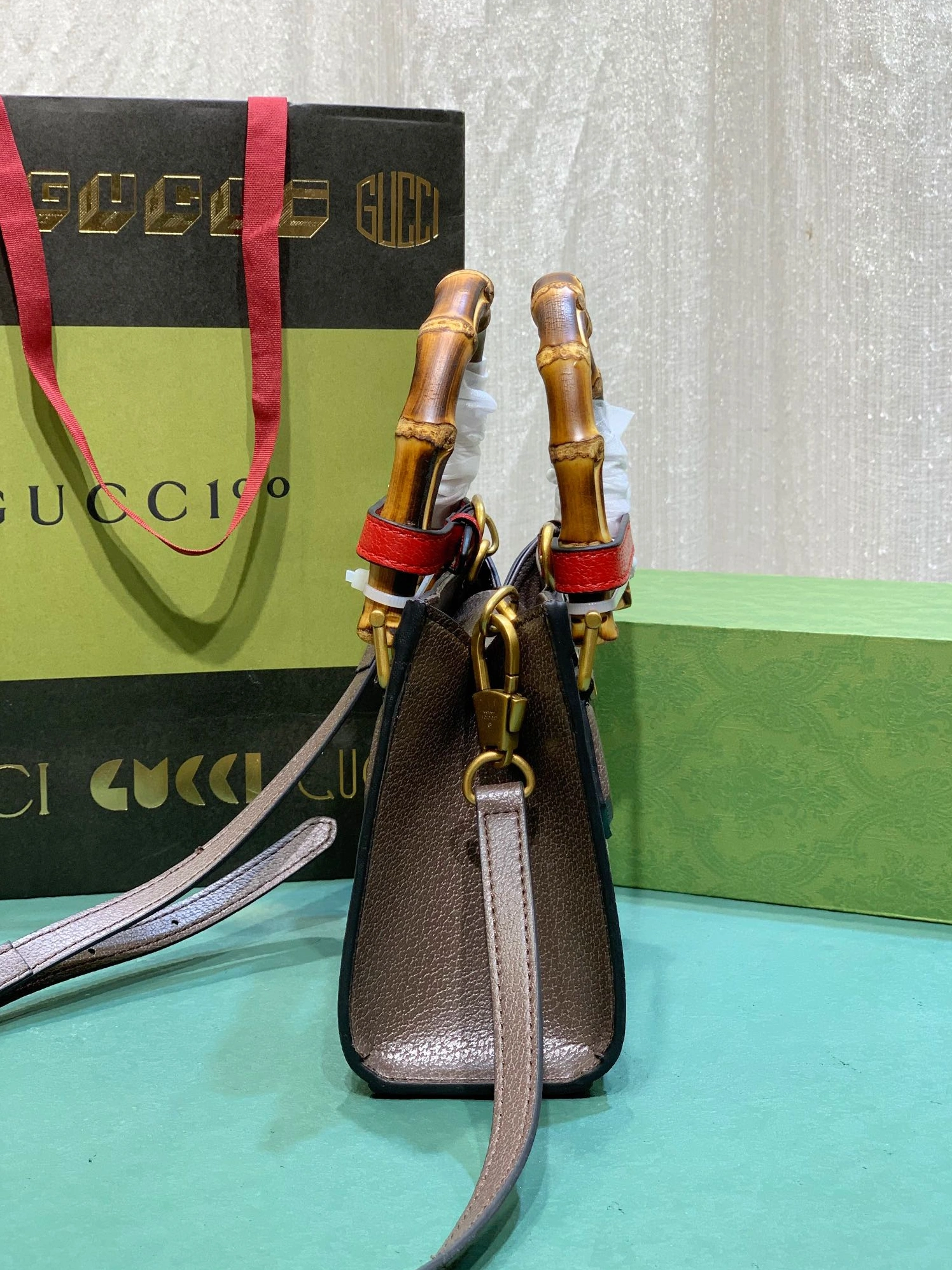 Gucci AAA Quality Handbags For Women Trendy 7728