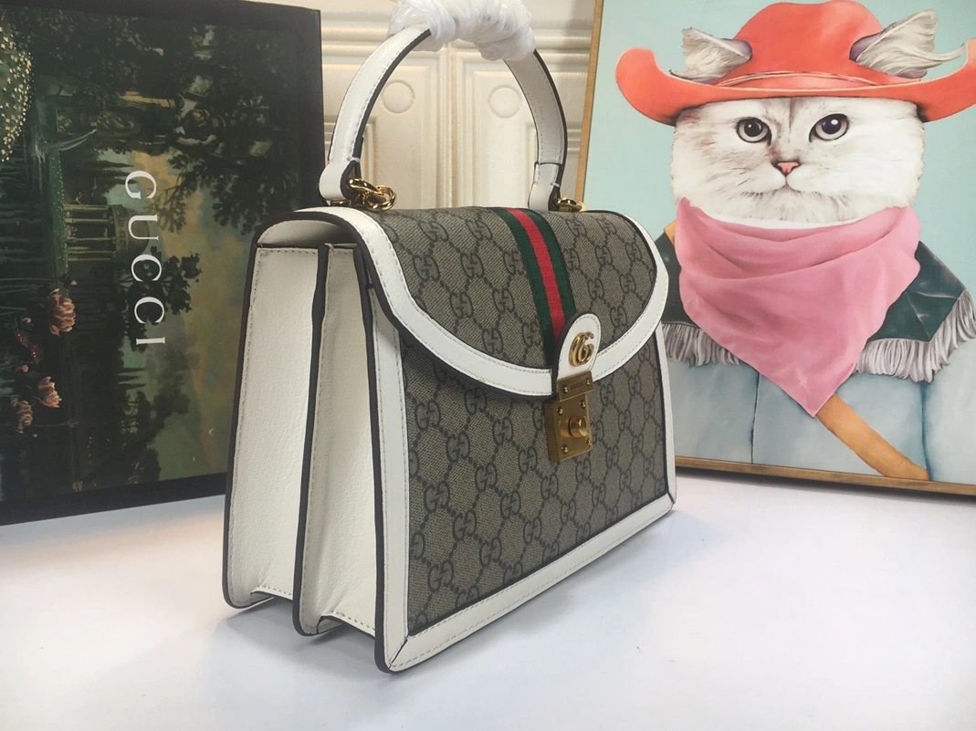 Gucci AAA Quality Handbags For Women Versatile 3506