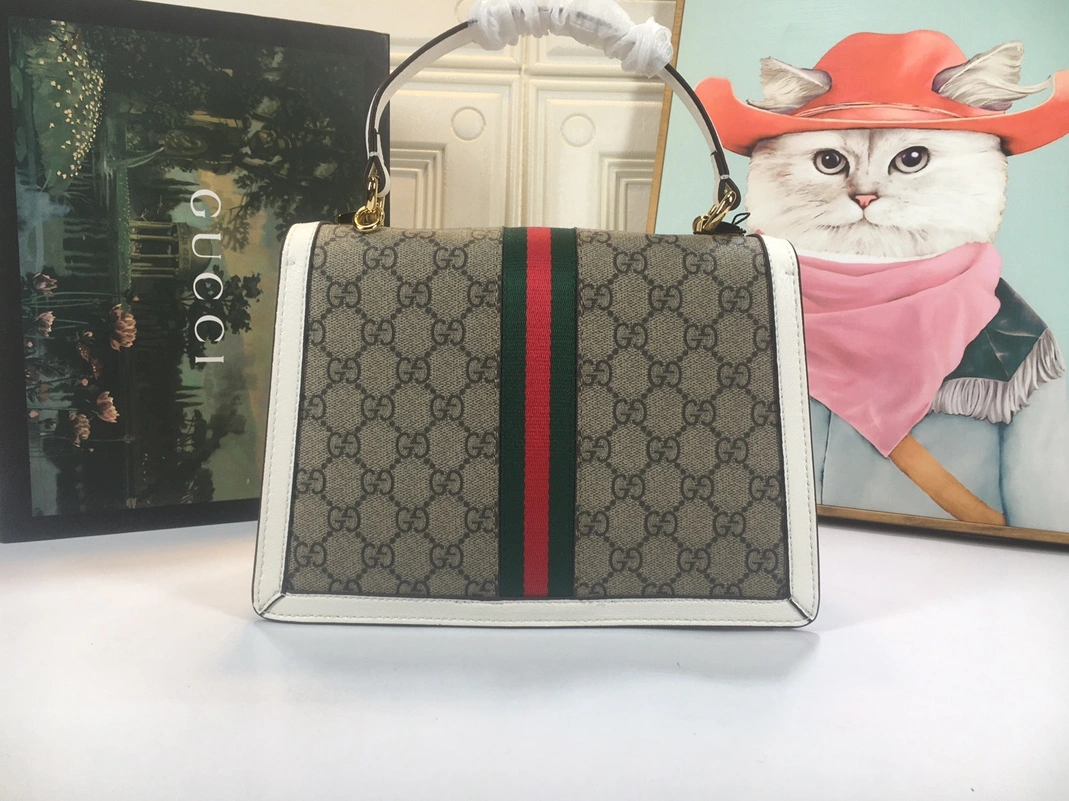 Gucci AAA Quality Handbags For Women Versatile 3506