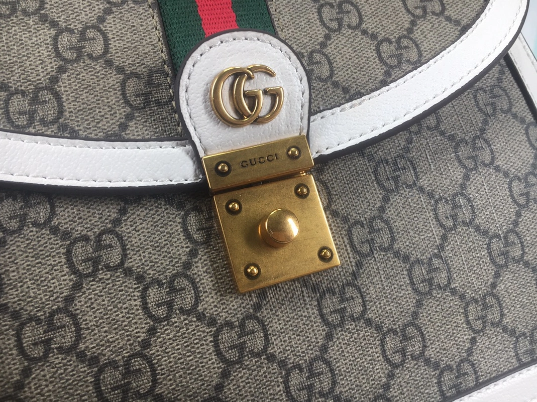Gucci AAA Quality Handbags For Women Versatile 3506