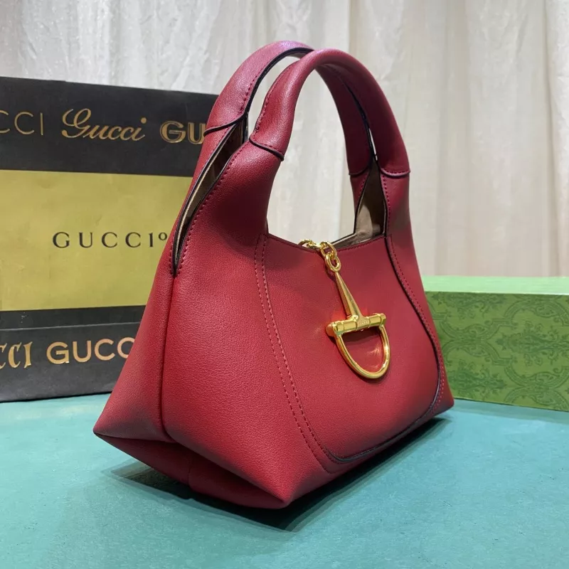 Gucci AAA Quality Handbags For Women Versatile 7350