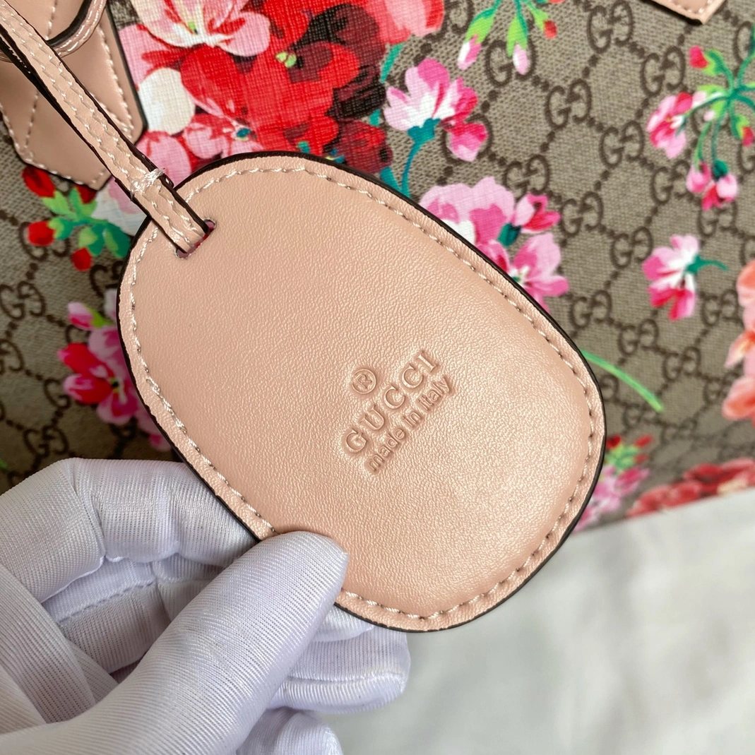 Gucci AAA Quality Handbags For Women Vibrant 1176