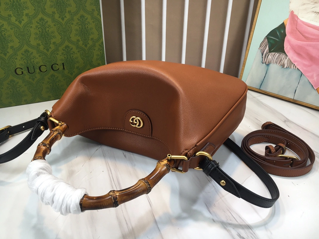 Gucci AAA Quality Handbags For Women WellDesigned 5427