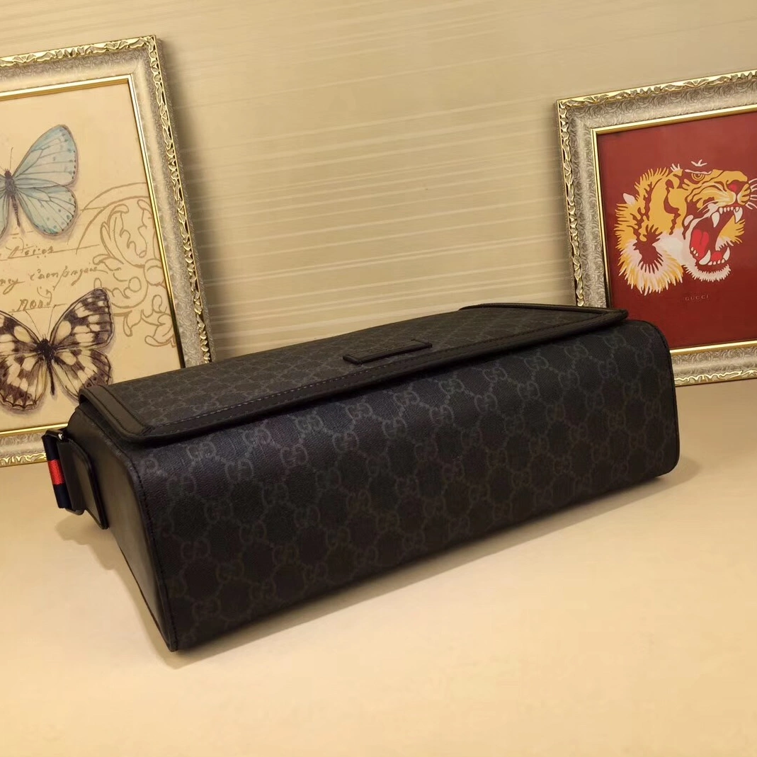 Gucci AAA Quality Messenger Bags For Men Breathable 2975