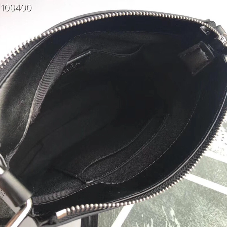 Gucci AAA Quality Messenger Bags For Men Durable 8770