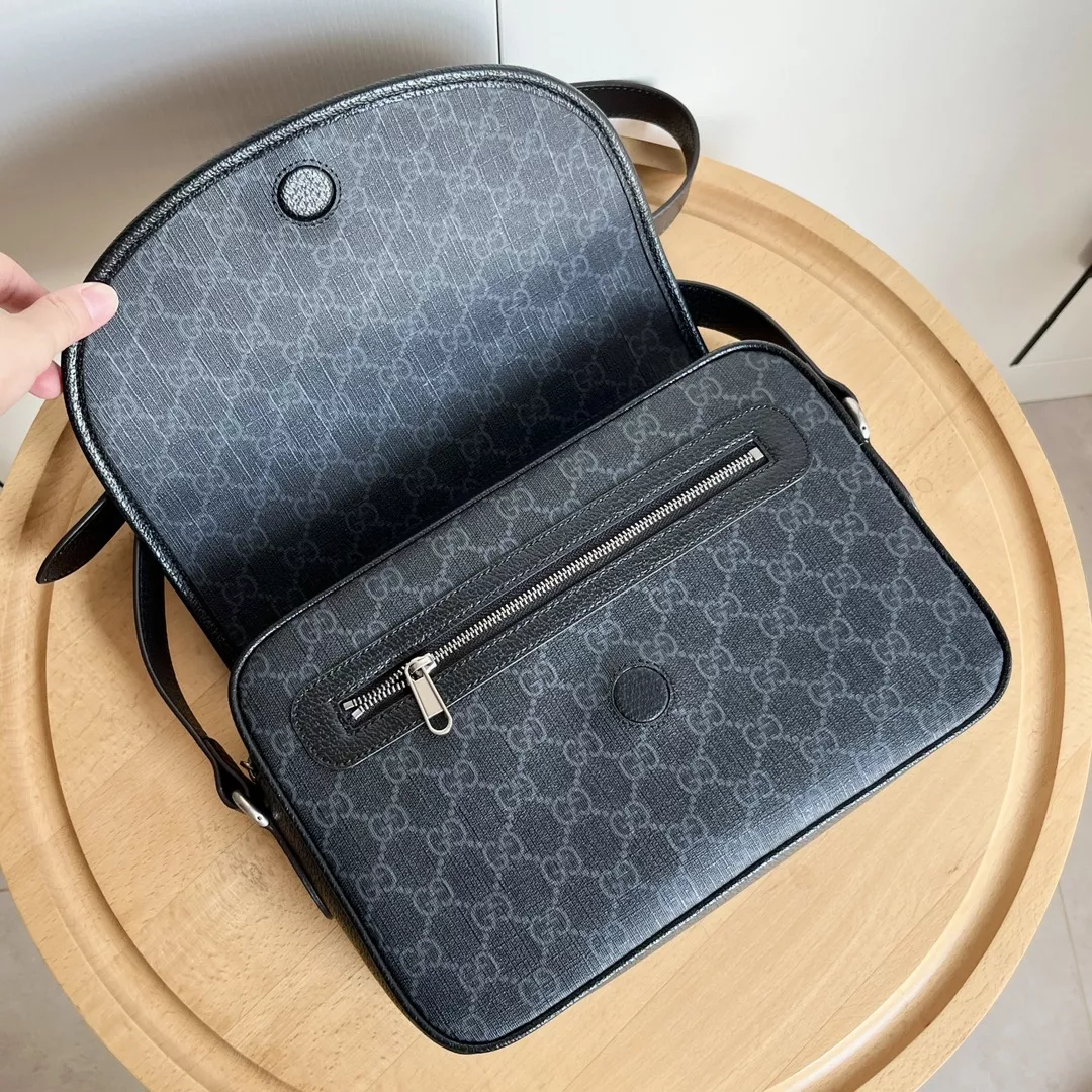 Gucci AAA Quality Messenger Bags For Unisex DailyWear 4413