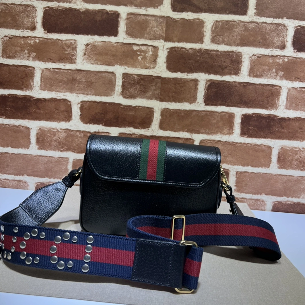 Gucci AAA Quality Messenger Bags For Unisex Fashionable 1134