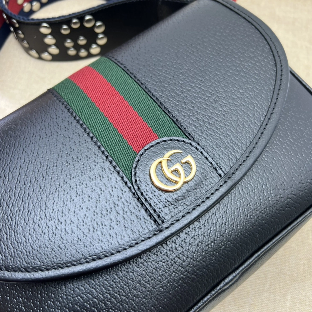 Gucci AAA Quality Messenger Bags For Unisex Fashionable 1134
