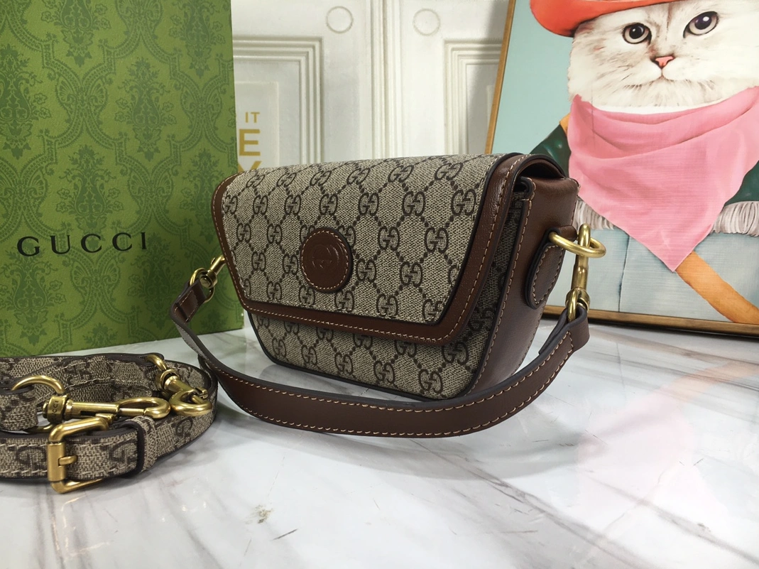 Gucci AAA Quality Messenger Bags For Unisex Functional 807