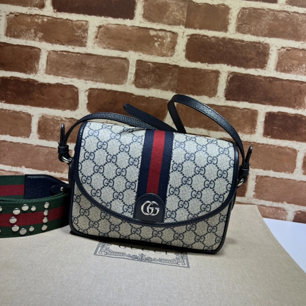 Gucci AAA Quality Messenger Bags For Unisex Stylish 405