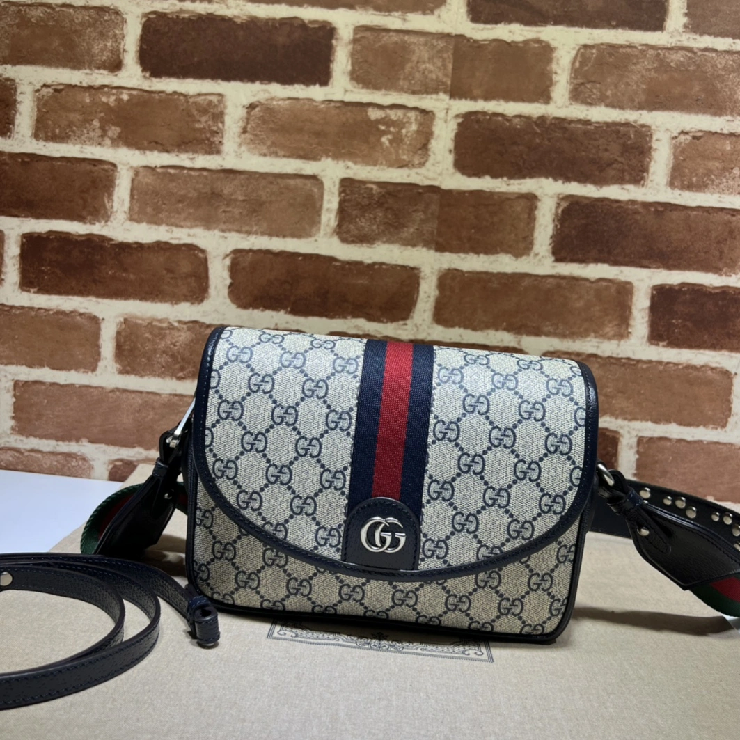 Gucci AAA Quality Messenger Bags For Unisex Stylish 405