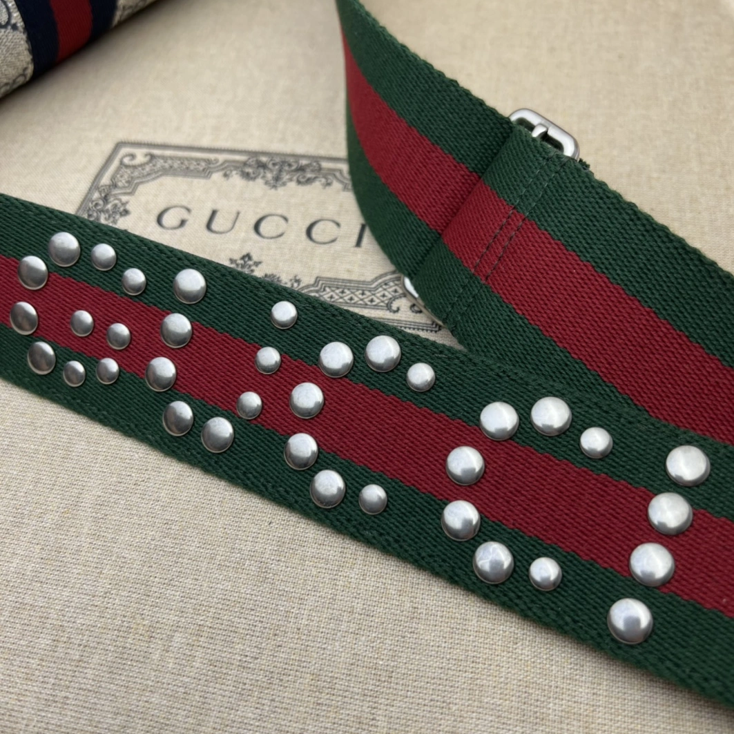 Gucci AAA Quality Messenger Bags For Unisex Stylish 405