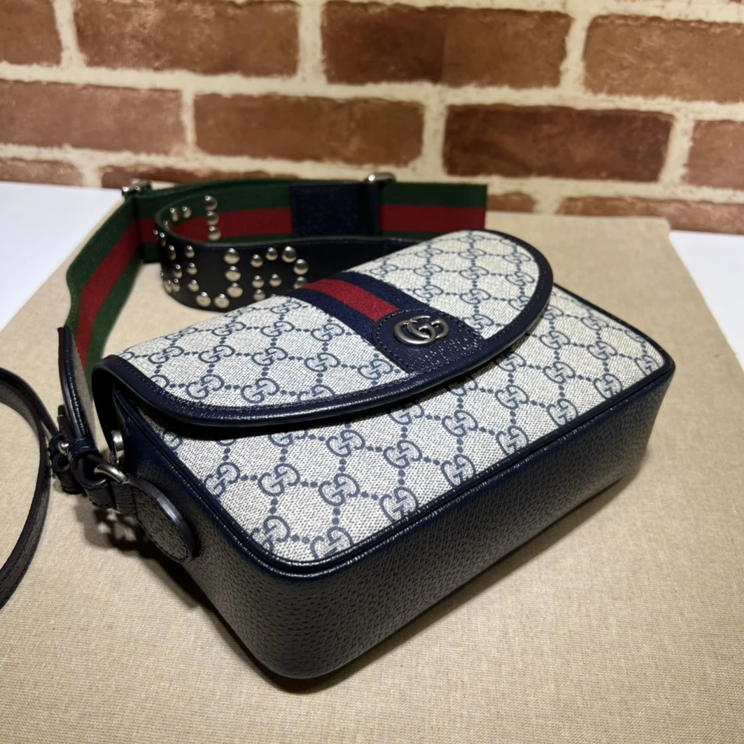 Gucci AAA Quality Messenger Bags For Unisex Stylish 405