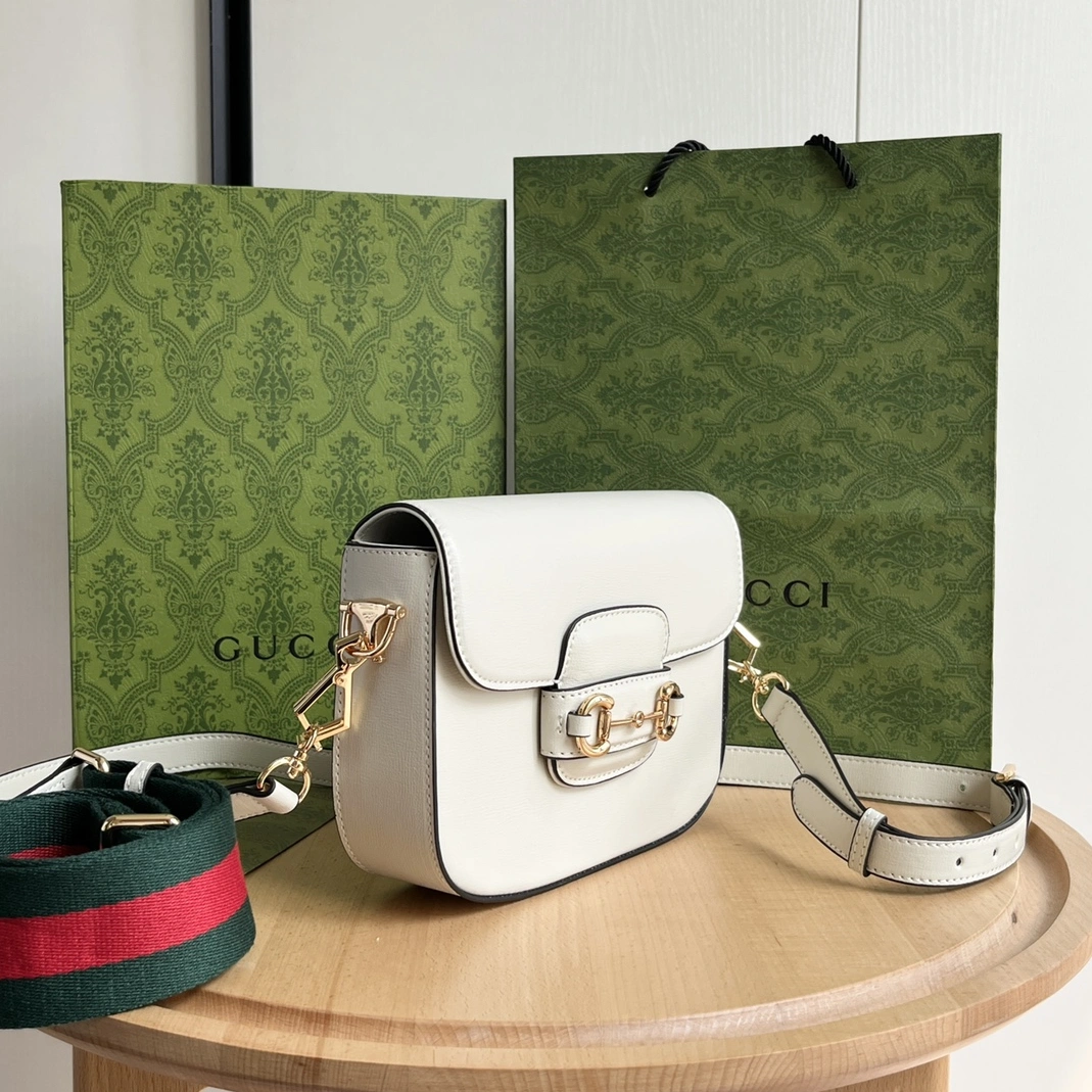 Gucci AAA Quality Messenger Bags For Unisex WellDesigned 4187