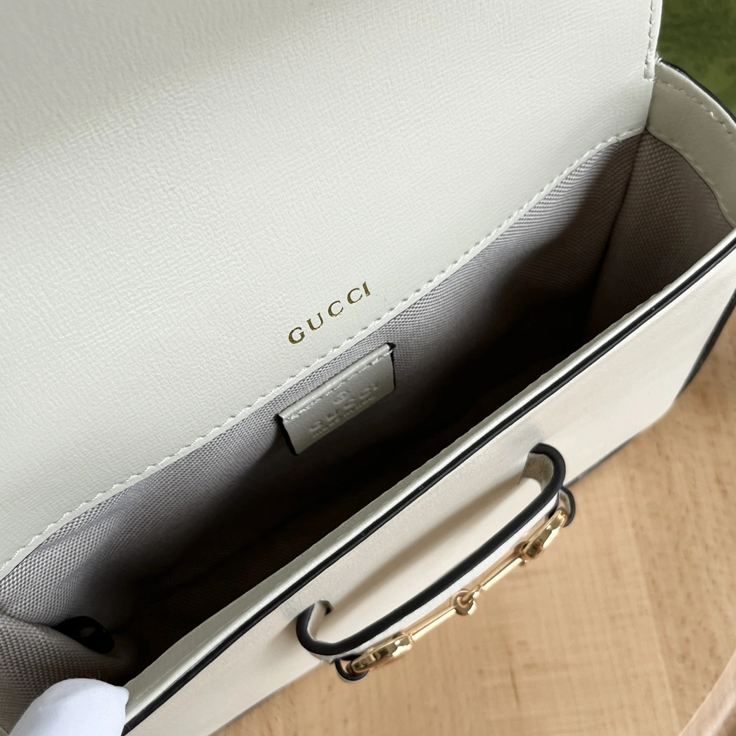Gucci AAA Quality Messenger Bags For Unisex WellDesigned 4187