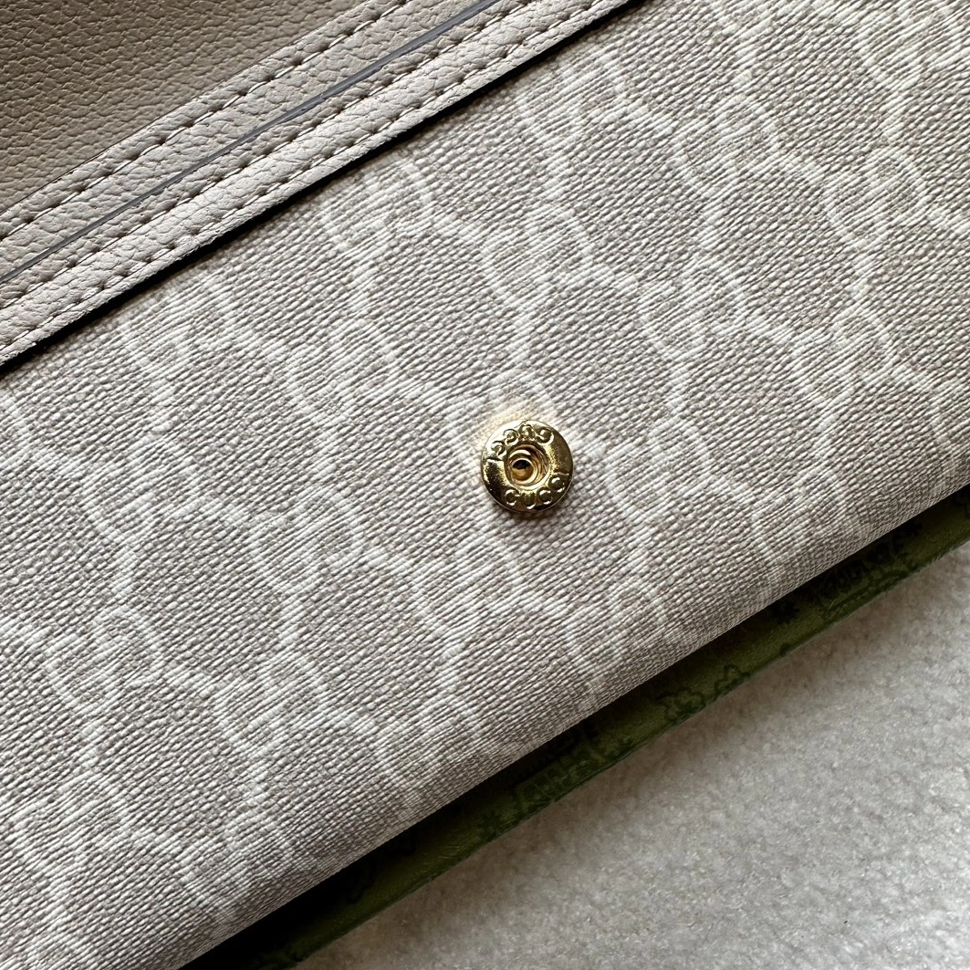Gucci AAA Quality Messenger Bags For Women Affordable 5685