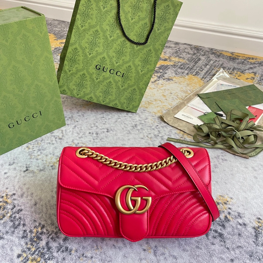 Gucci AAA Quality Messenger Bags For Women AllSeason 3575