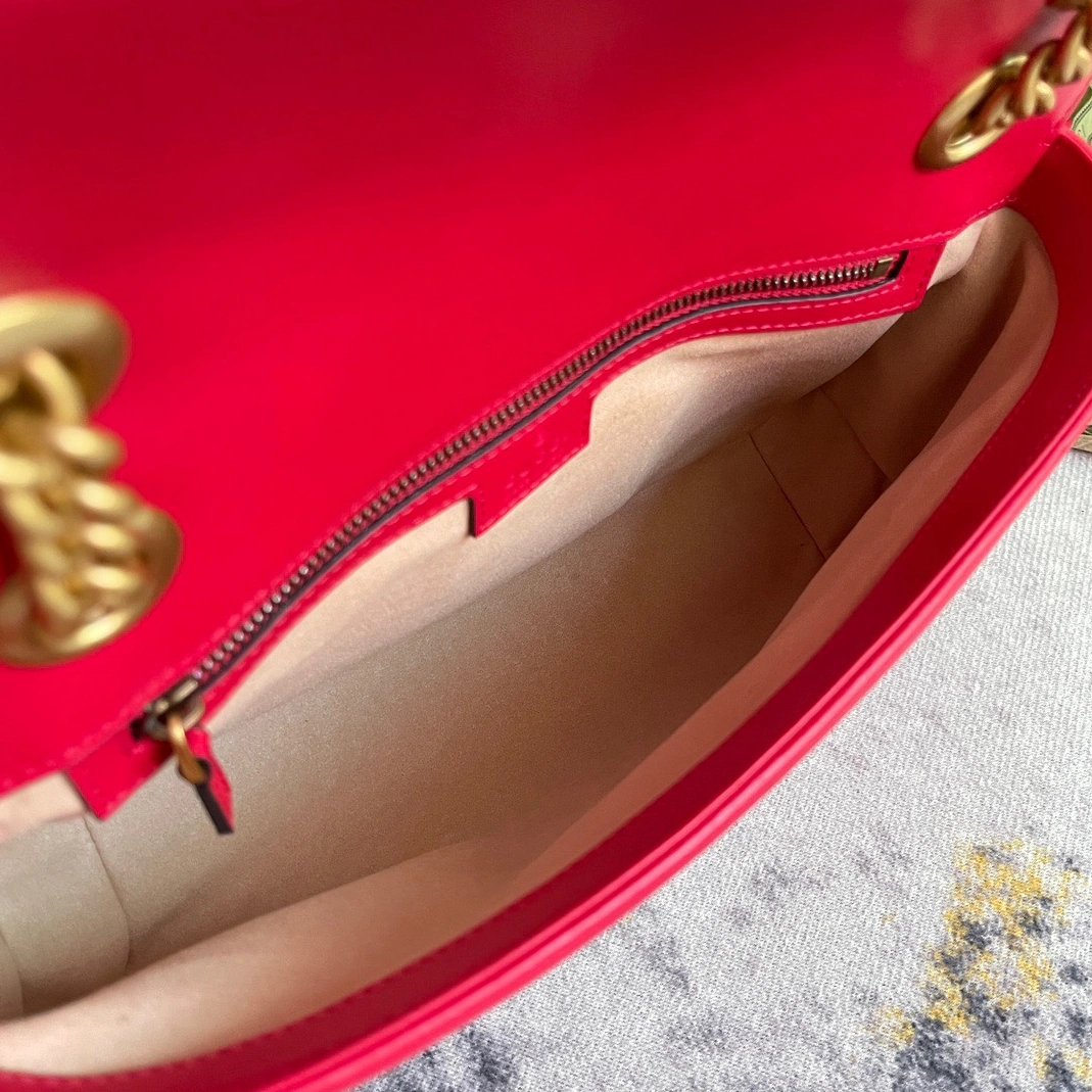 Gucci AAA Quality Messenger Bags For Women AllSeason 3575