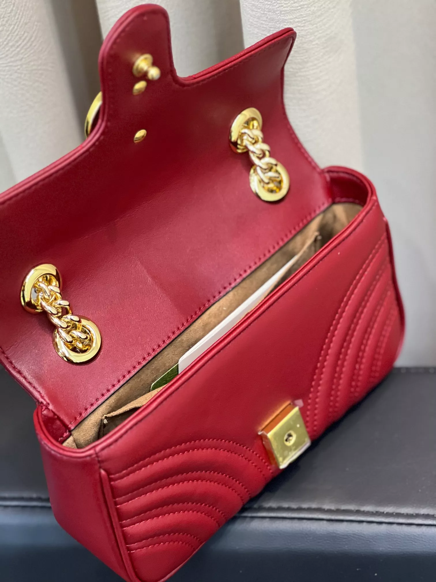 Gucci AAA Quality Messenger Bags For Women AllSeason 6795
