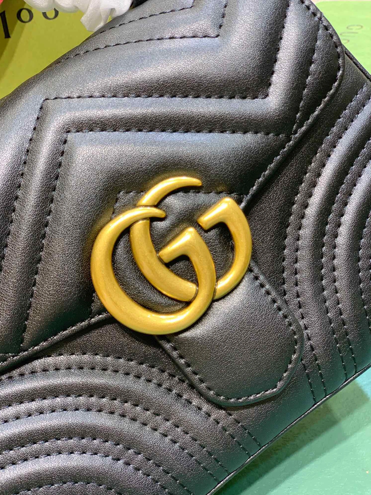 Gucci AAA Quality Messenger Bags For Women AllSeason 8218