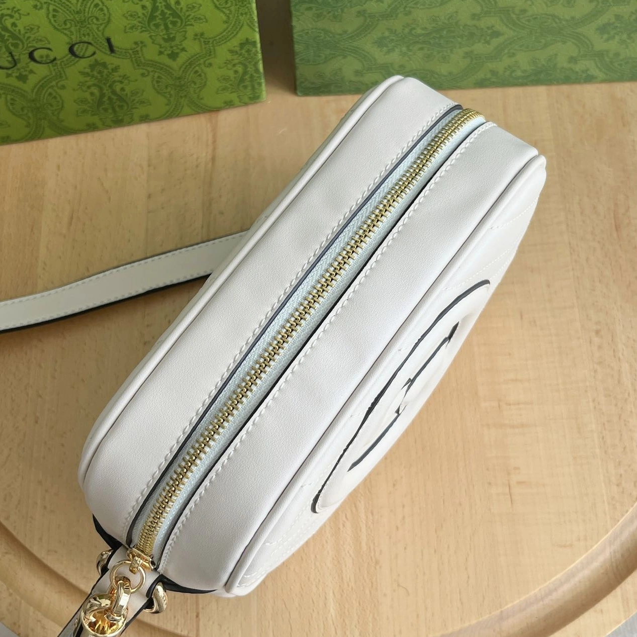 Gucci AAA Quality Messenger Bags For Women BestValue 2870