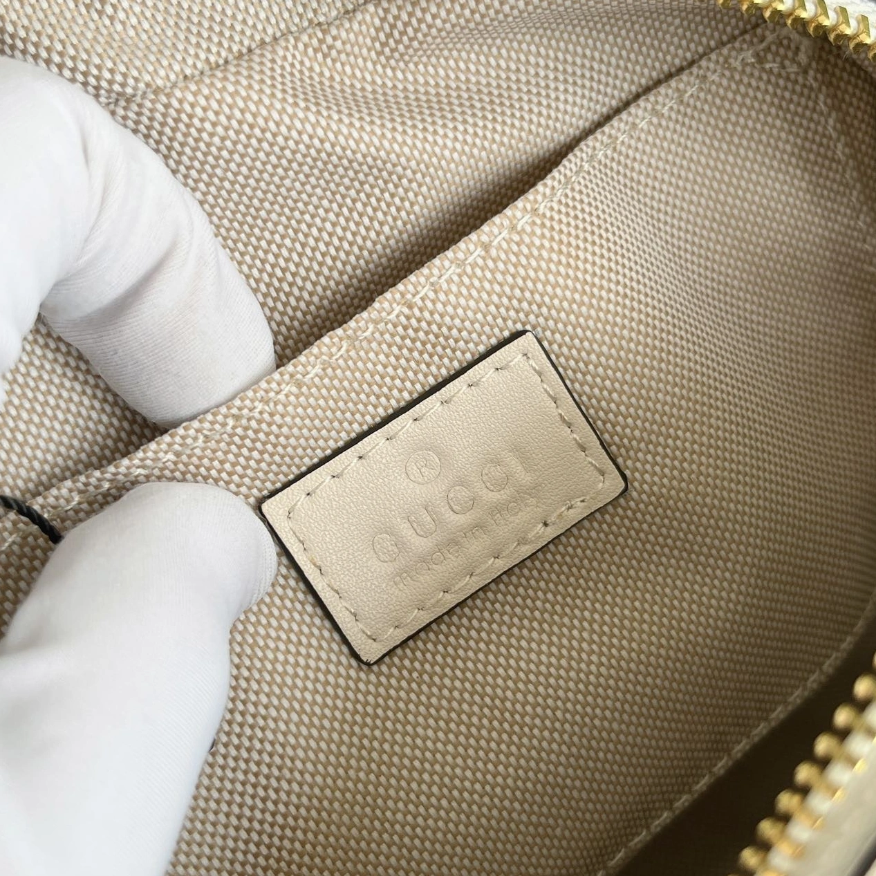 Gucci AAA Quality Messenger Bags For Women BestValue 2870
