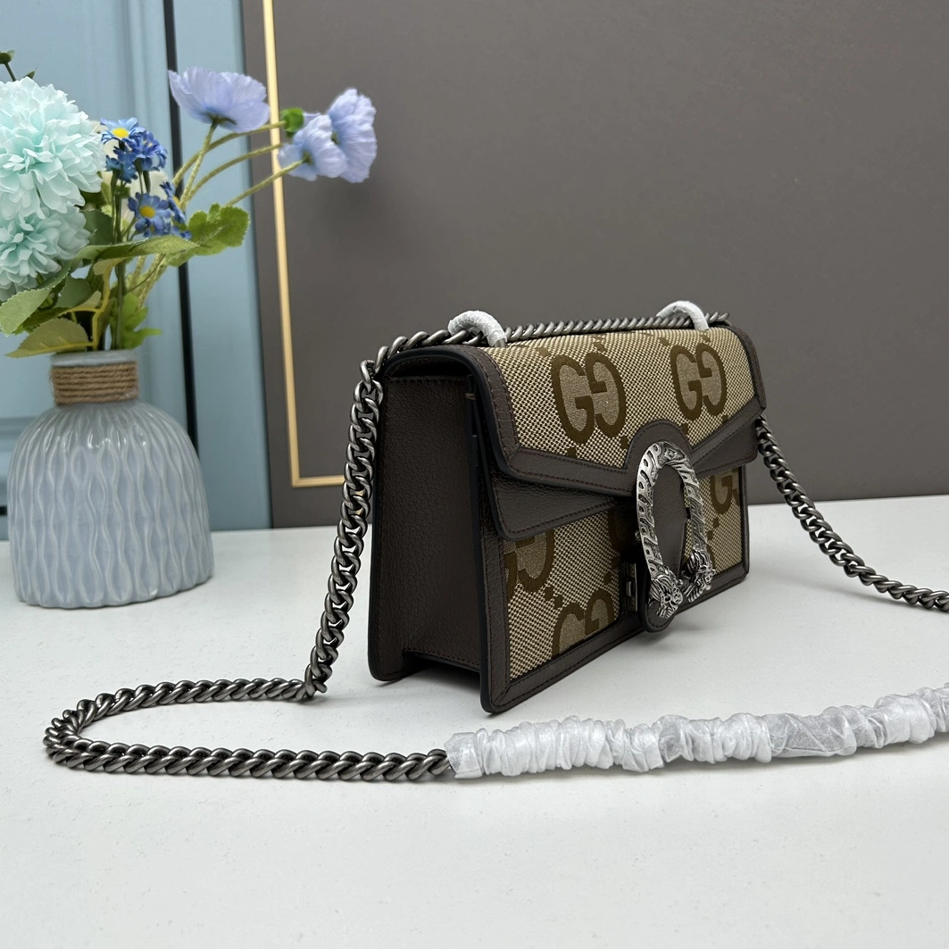Gucci AAA Quality Messenger Bags For Women Bold 7737