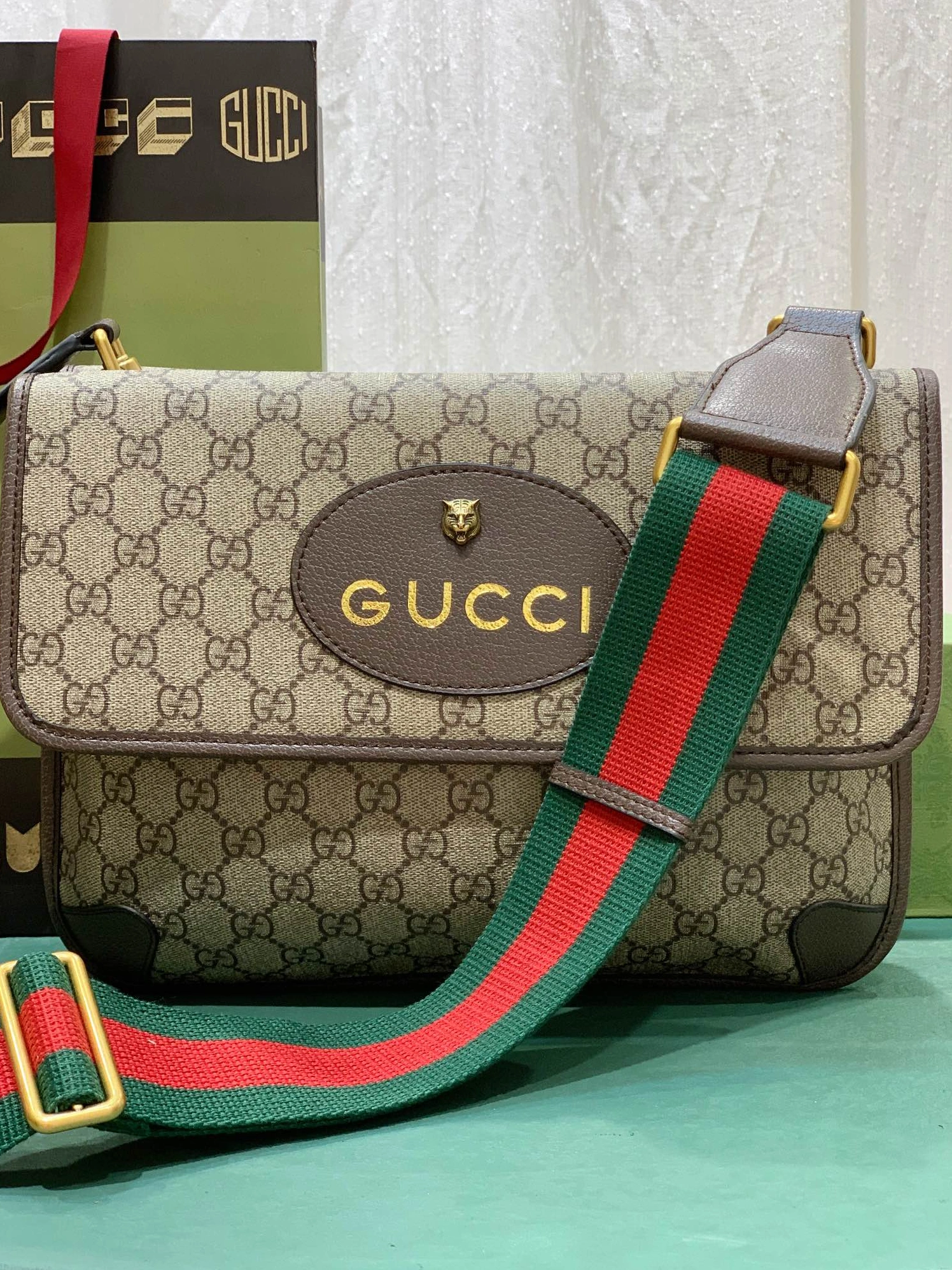 Gucci AAA Quality Messenger Bags For Women Breathable 8283