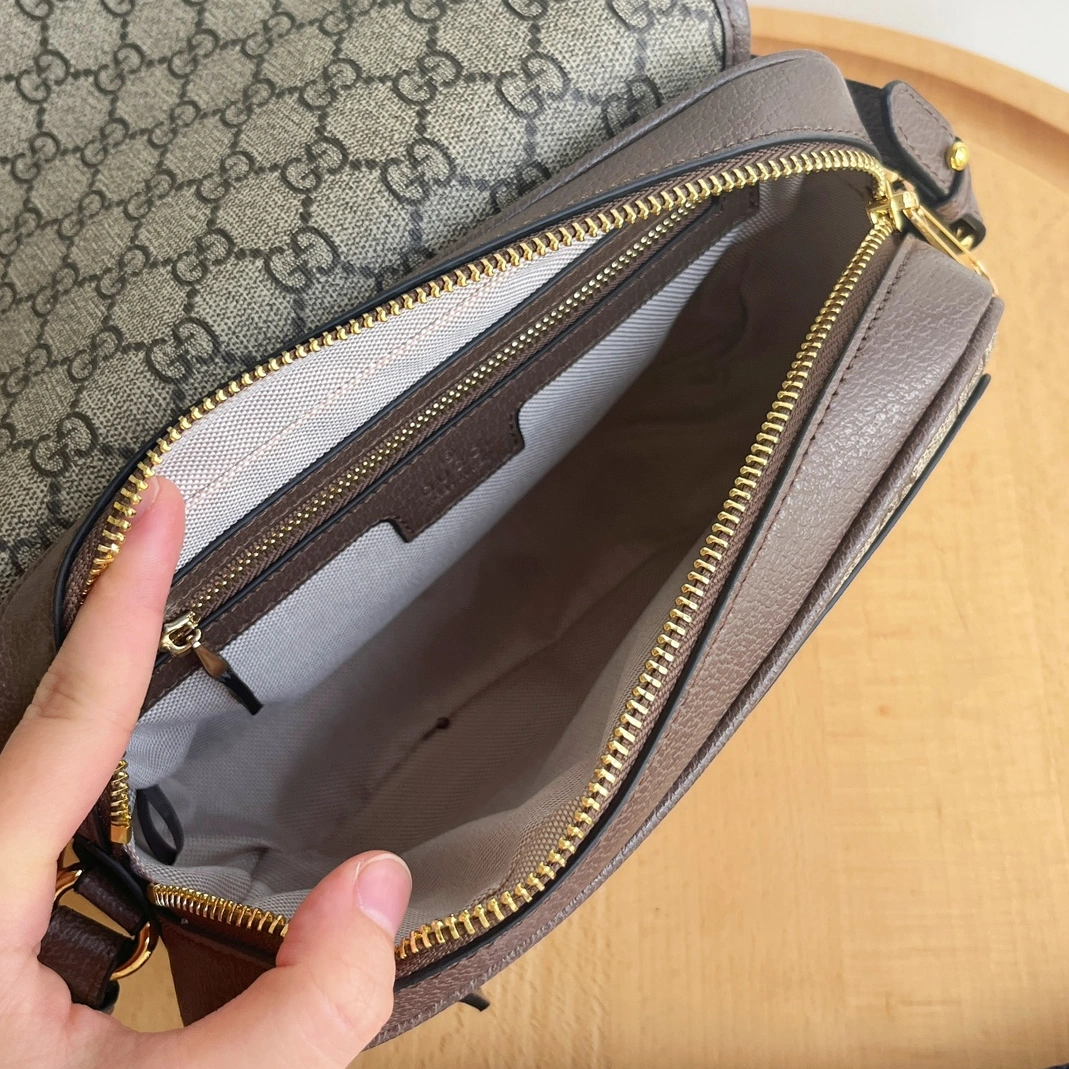 Gucci AAA Quality Messenger Bags For Women Breathable 8418