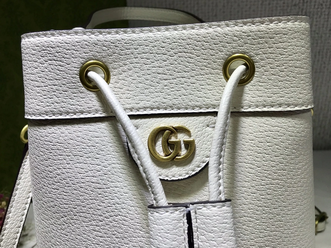 Gucci AAA Quality Messenger Bags For Women Bright 5635