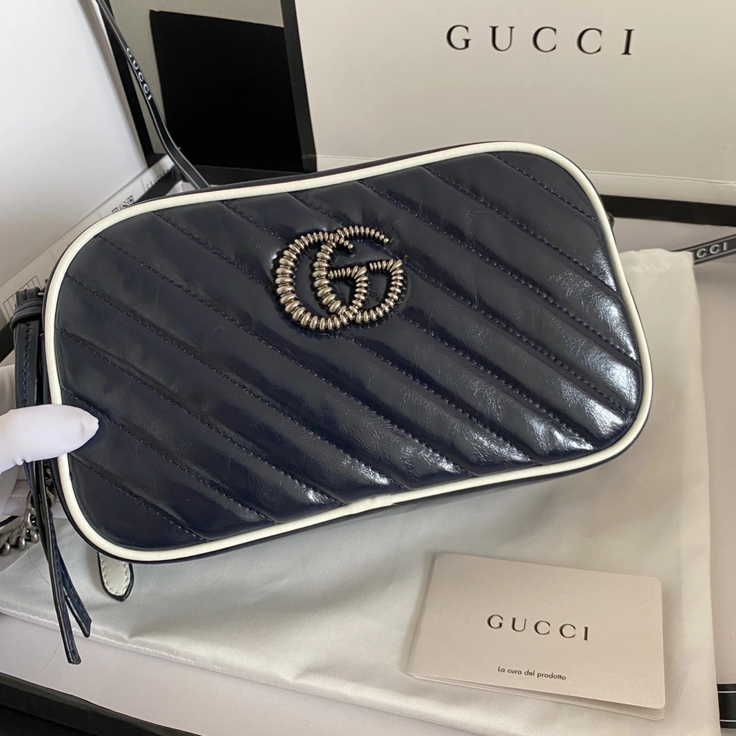 Gucci AAA Quality Messenger Bags For Women Bright 5672