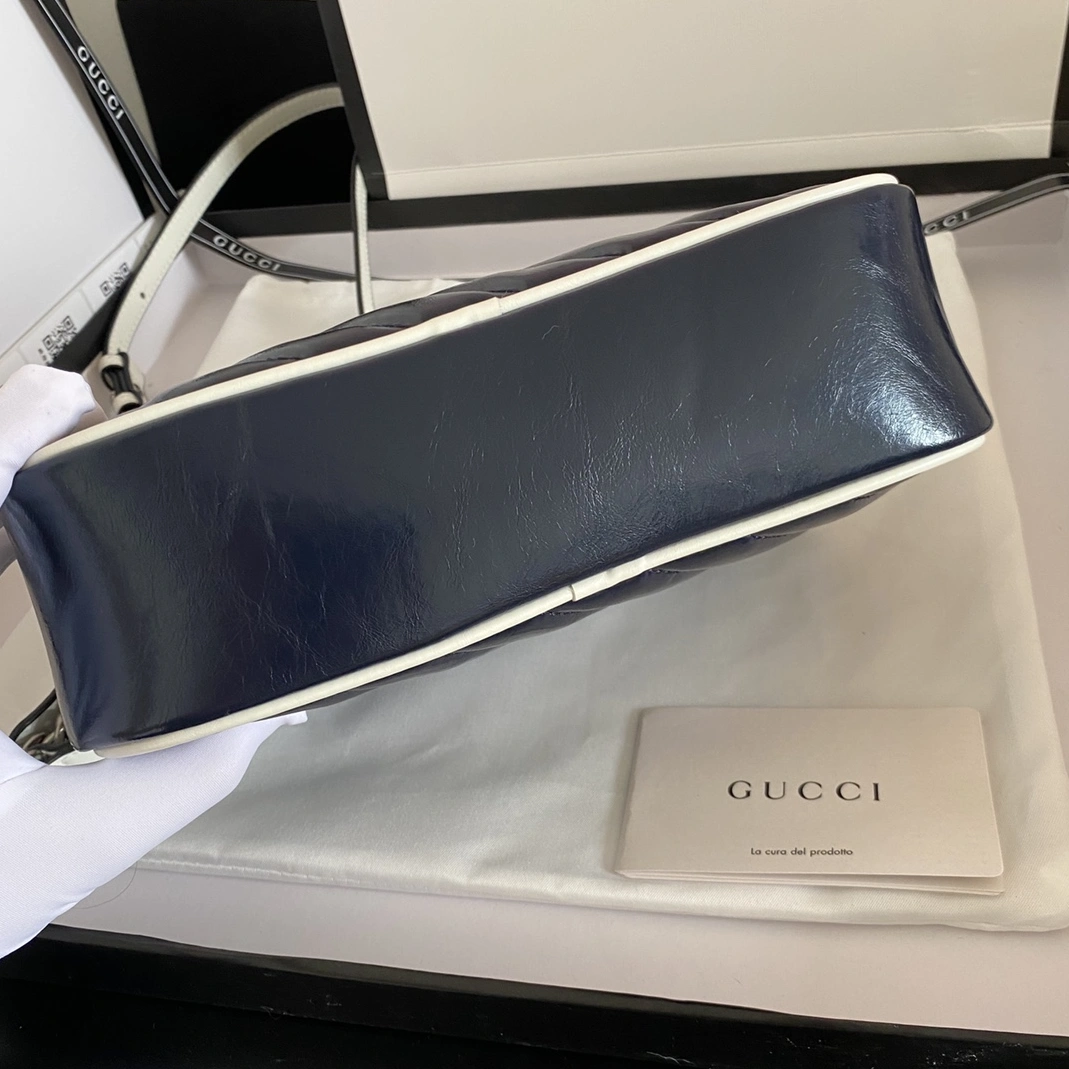 Gucci AAA Quality Messenger Bags For Women Bright 5672