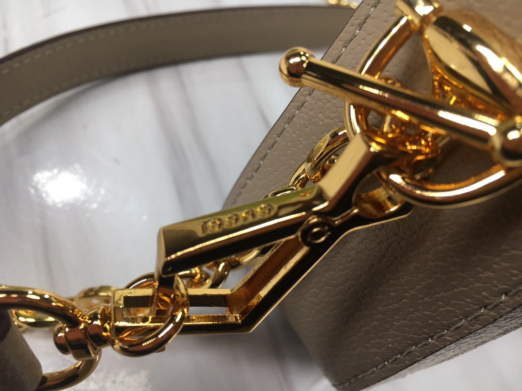 Gucci AAA Quality Messenger Bags For Women Bright 7042