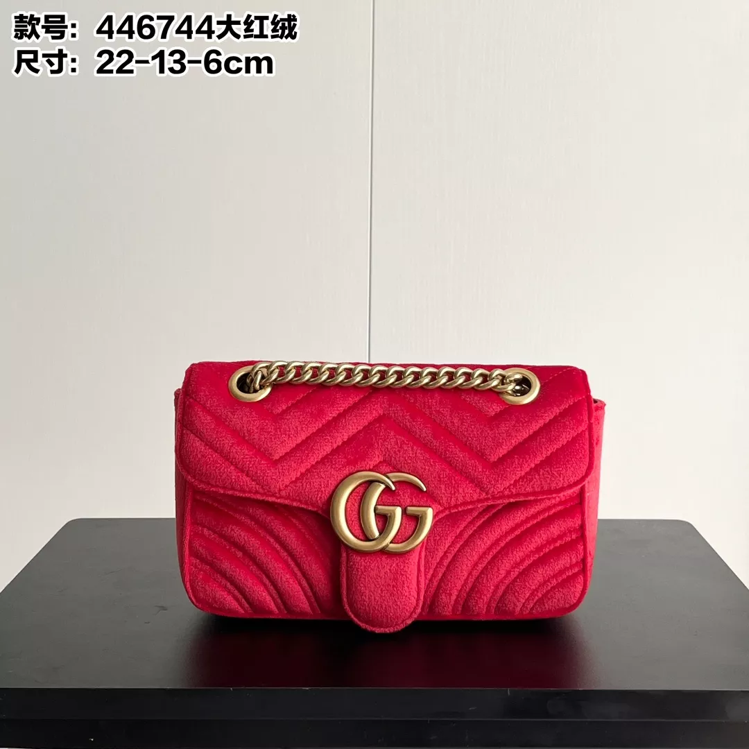 Gucci AAA Quality Messenger Bags For Women Bright 8516