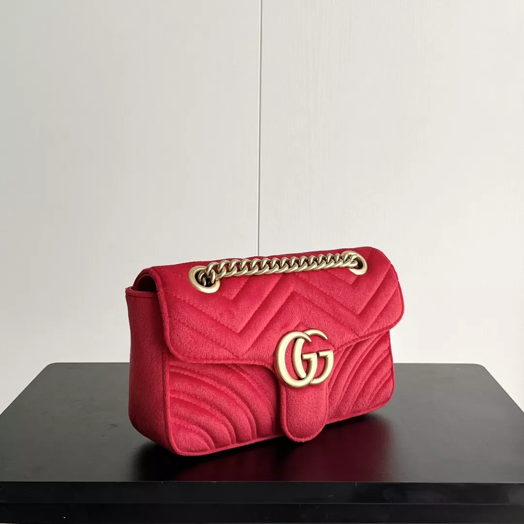 Gucci AAA Quality Messenger Bags For Women Bright 8516