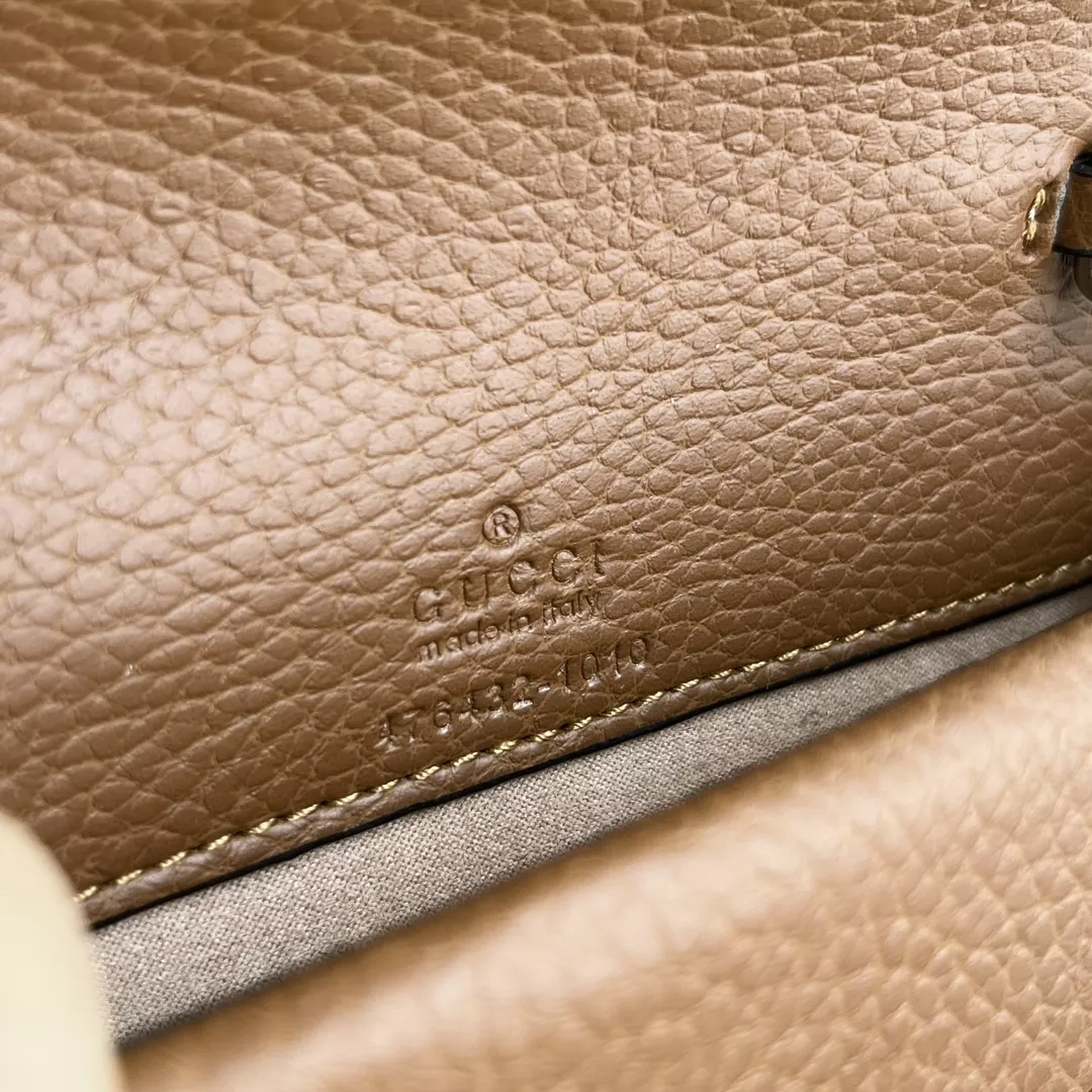Gucci AAA Quality Messenger Bags For Women Classic 3161