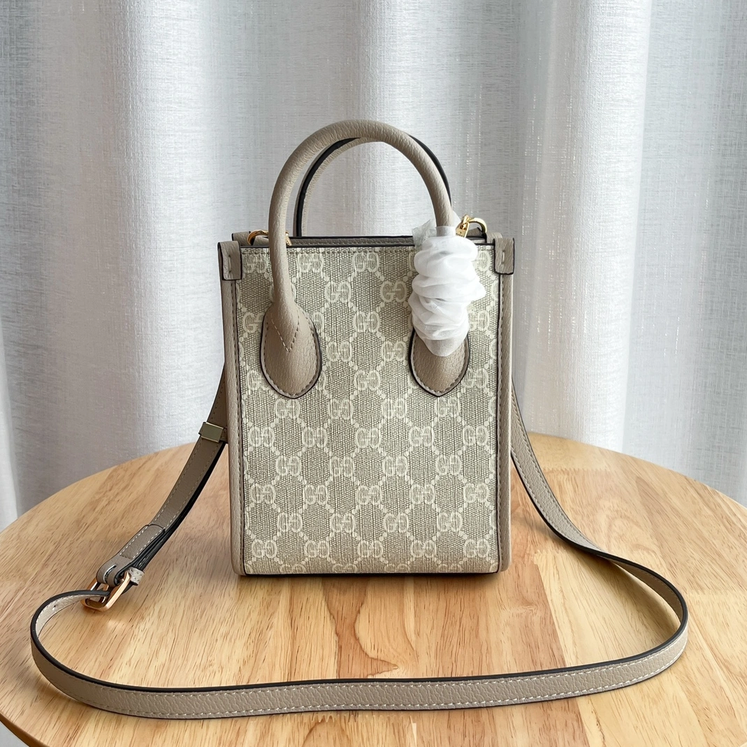 Gucci AAA Quality Messenger Bags For Women Classic 4789