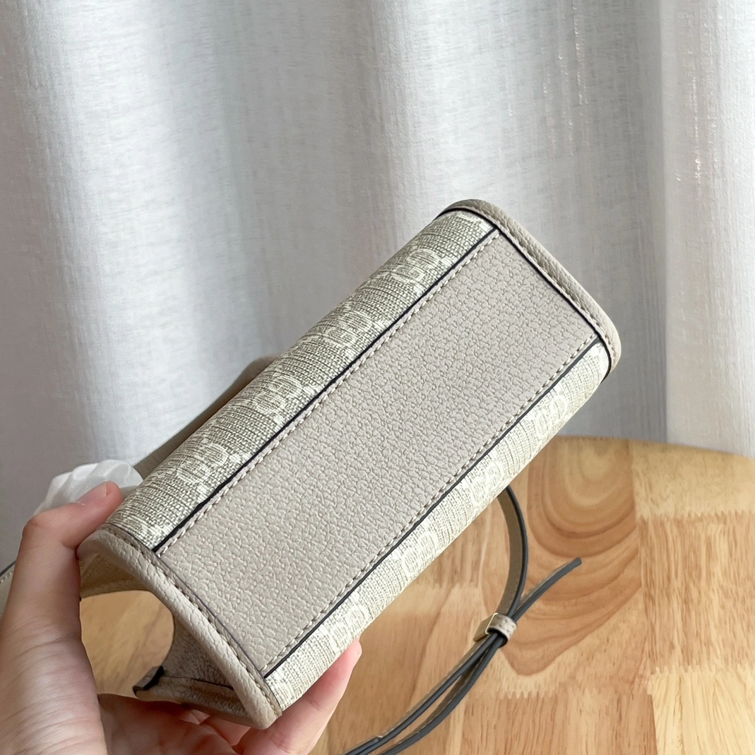 Gucci AAA Quality Messenger Bags For Women Classic 4789