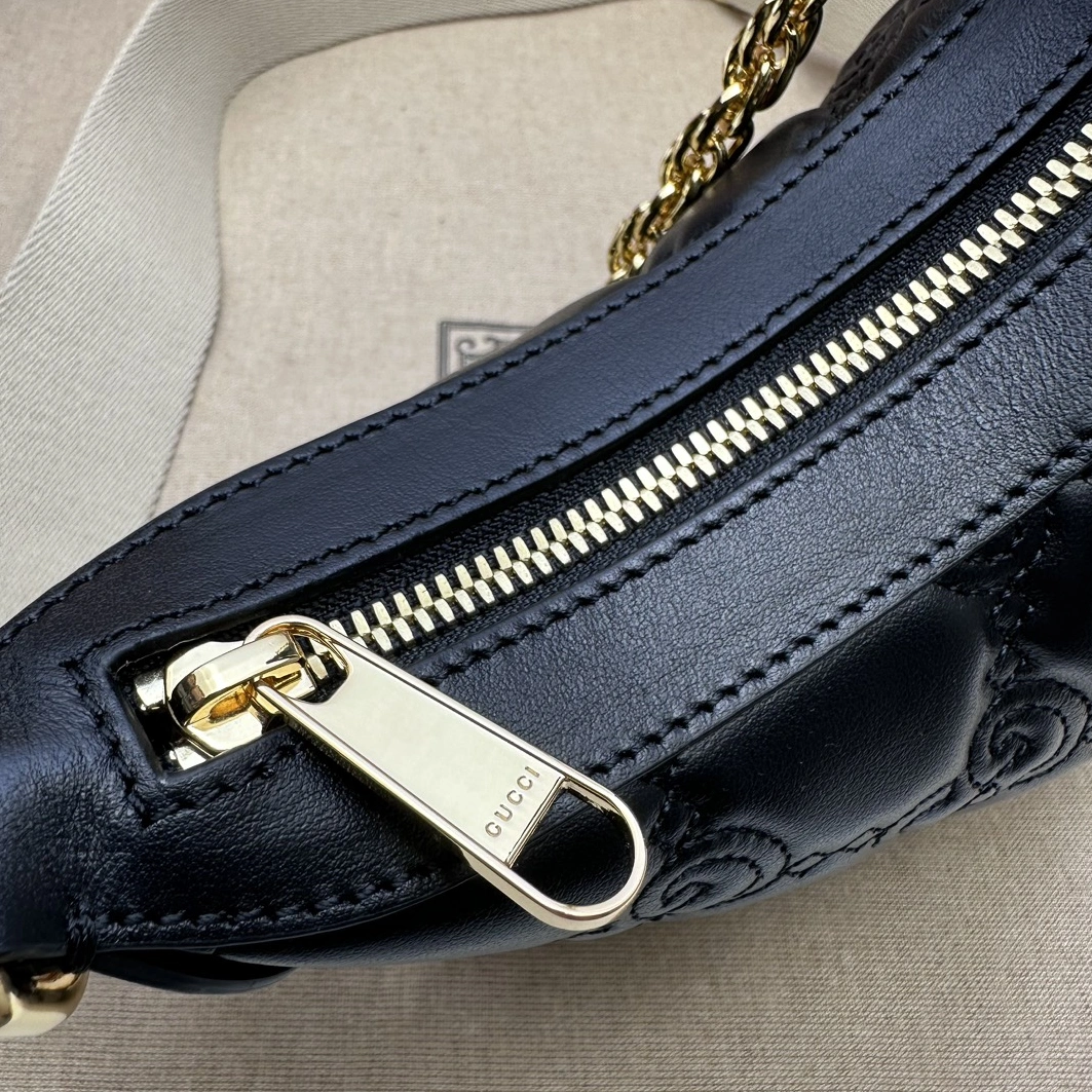 Gucci AAA Quality Messenger Bags For Women Classic 6456