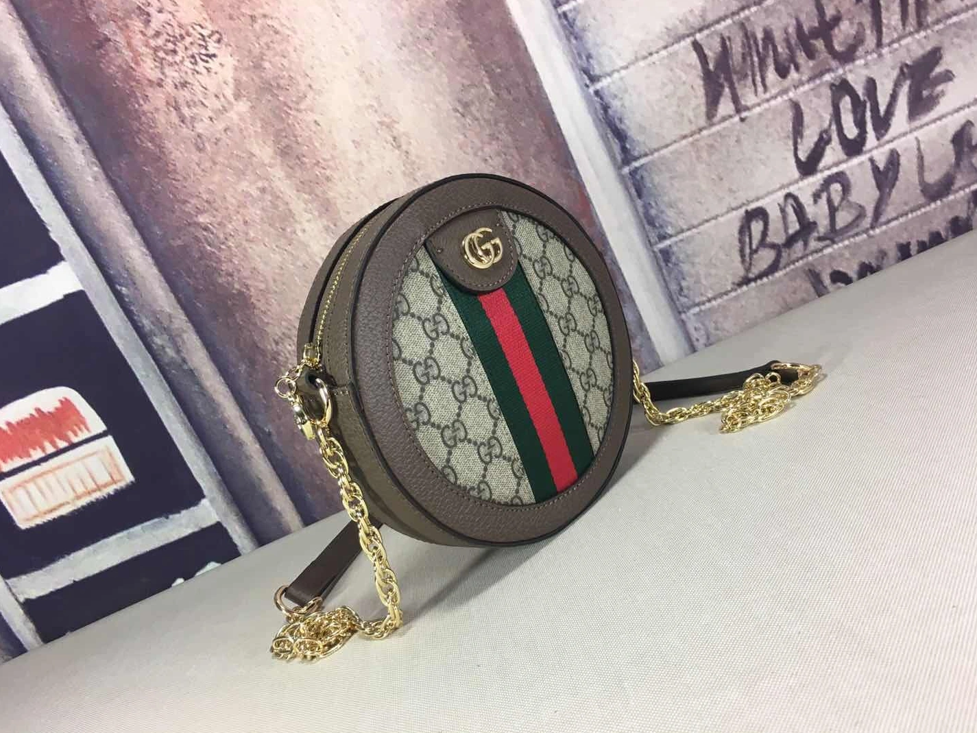 Gucci AAA Quality Messenger Bags For Women Comfortable 5052