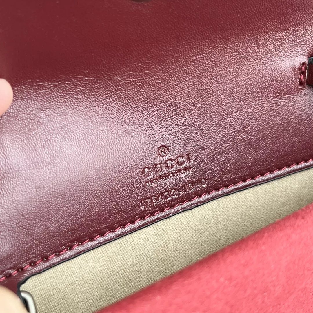 Gucci AAA Quality Messenger Bags For Women Comfortable 7688