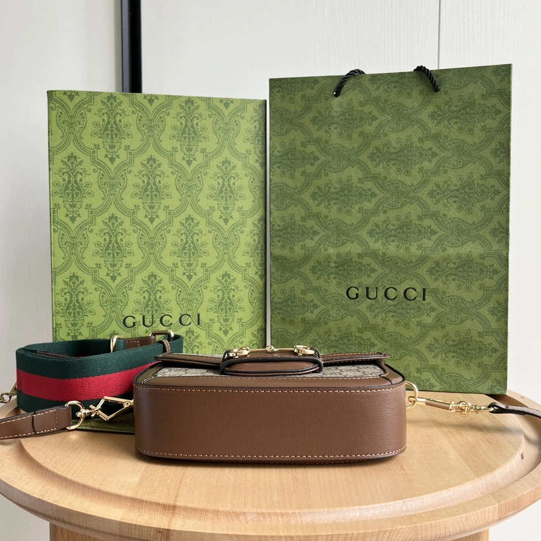 Gucci AAA Quality Messenger Bags For Women Cozy 1773