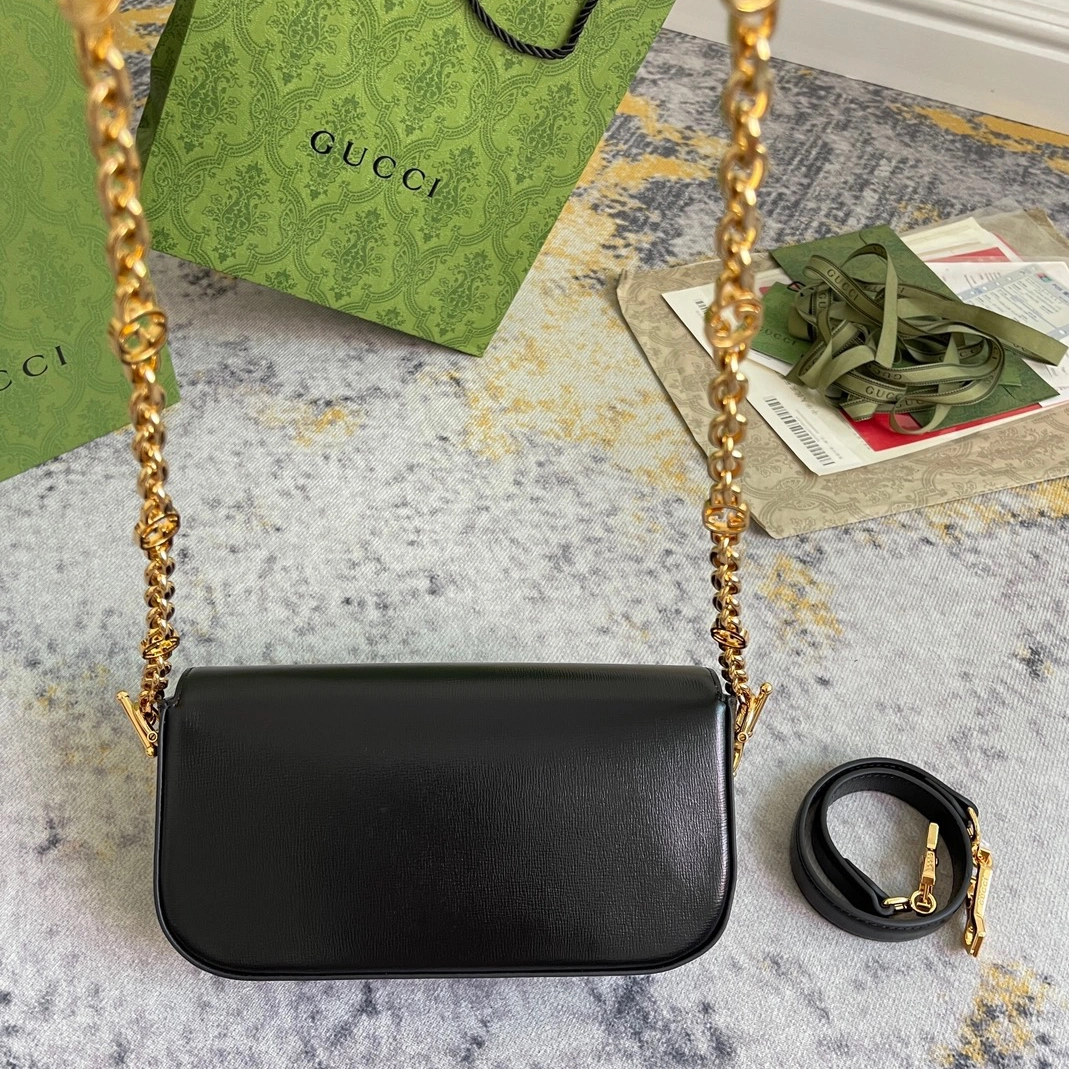 Gucci AAA Quality Messenger Bags For Women Cozy 1871