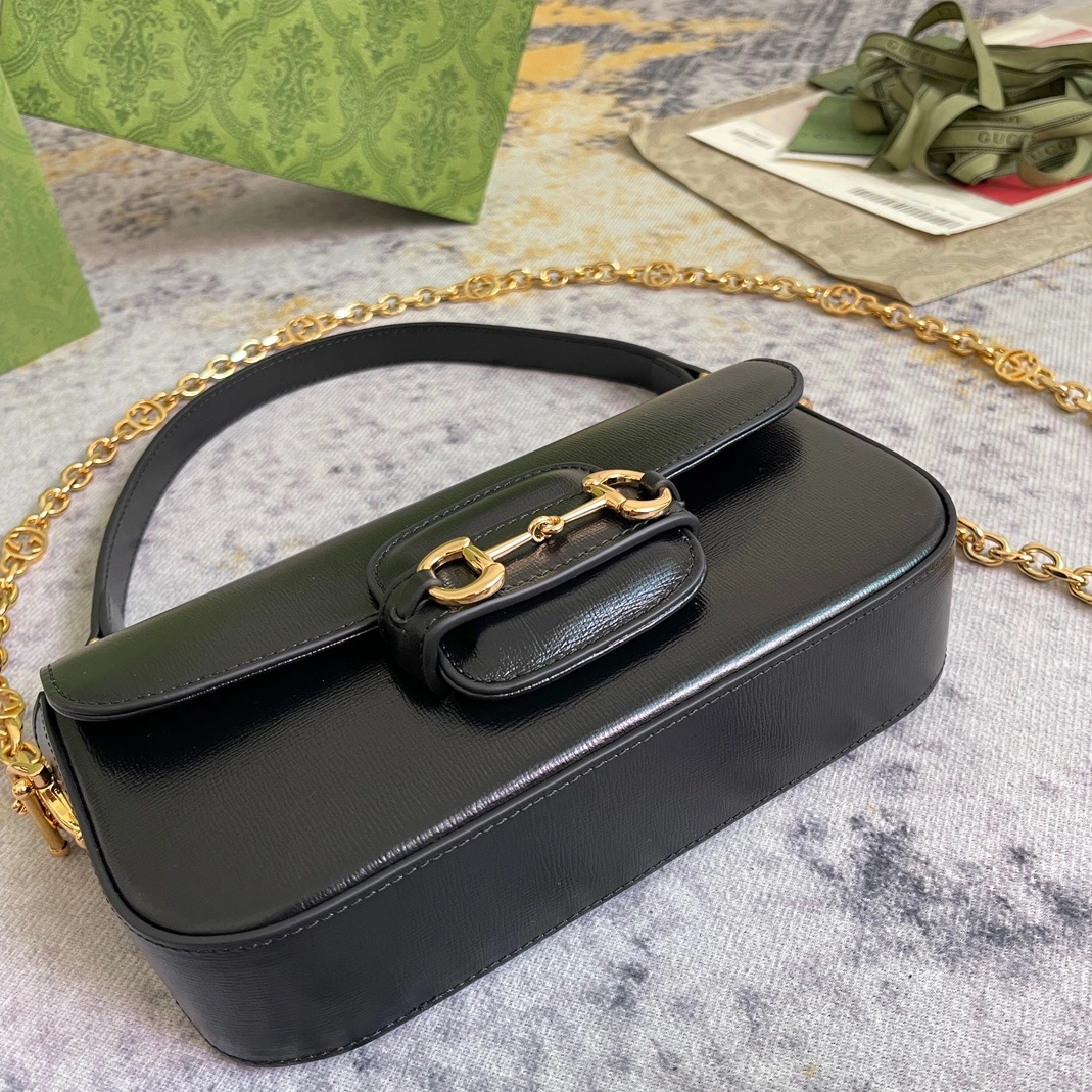 Gucci AAA Quality Messenger Bags For Women Cozy 1871