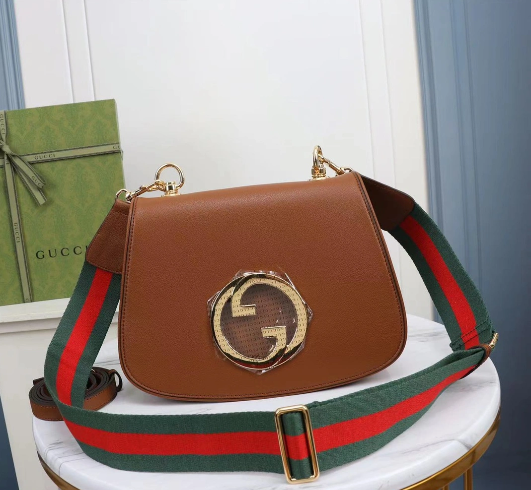 Gucci AAA Quality Messenger Bags For Women Cozy 2945