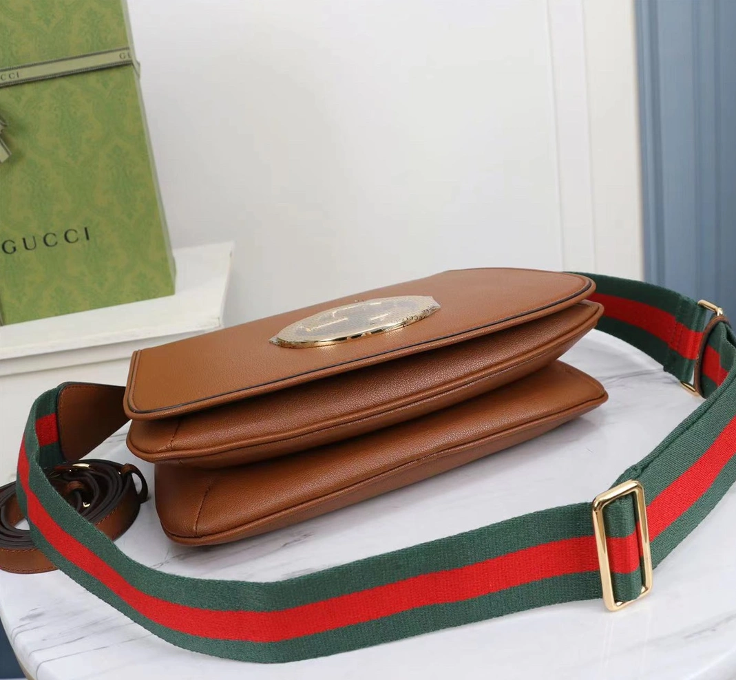 Gucci AAA Quality Messenger Bags For Women Cozy 2945