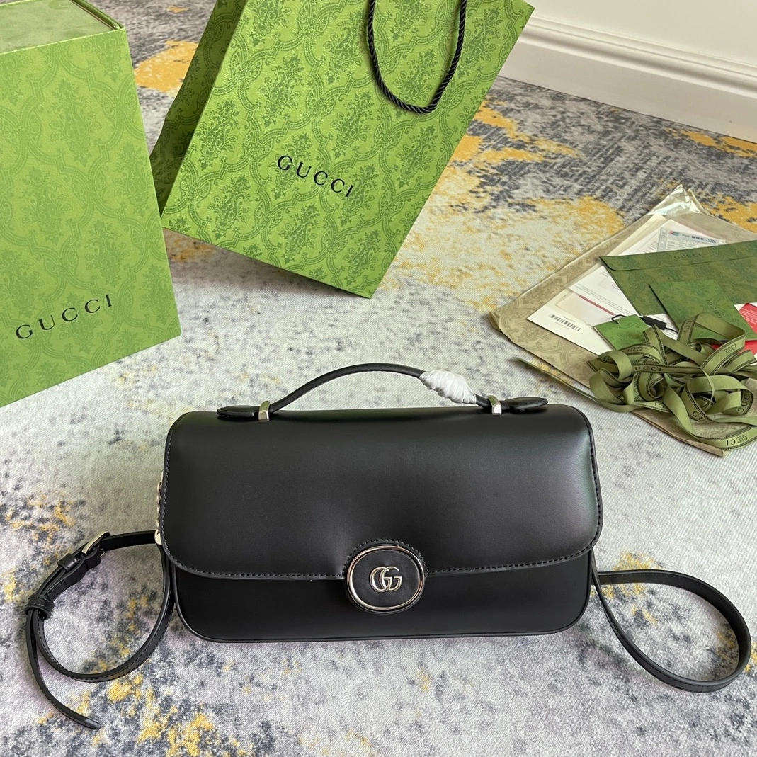 Gucci AAA Quality Messenger Bags For Women Cozy 4598
